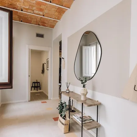 Tauca - 2 Bedrooms And Office In Eixample Dreta * Barcelona
